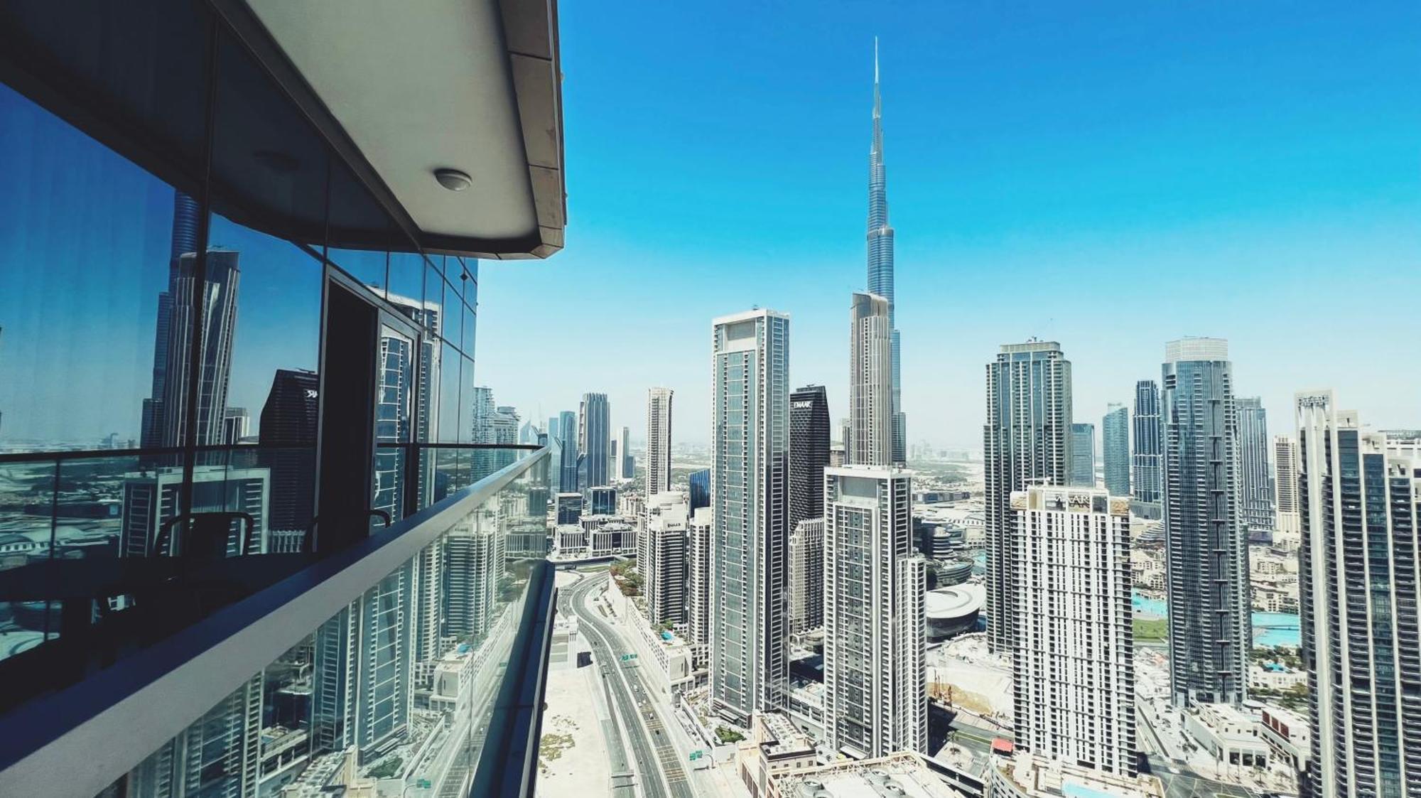 Paramount Tower Hotel And Residences With Infinity Sky Pool Dubái Exterior foto